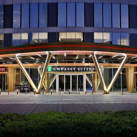 Embassy Suites By Hilton Dubai Business Bay Esterno foto