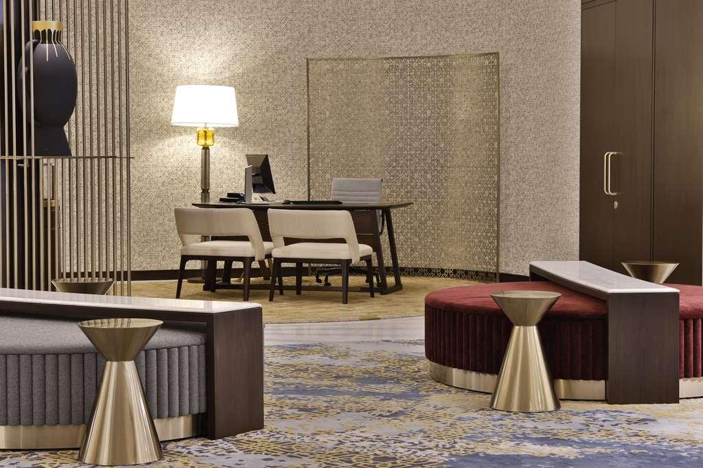 Embassy Suites By Hilton Dubai Business Bay Interno foto